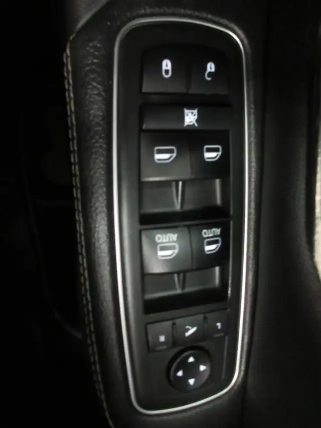 RAM 1500 2019 SPORT CREWCAB BOITE 5,7 4X4 V8 5,7L BANC ET VOLANT - Photo 24