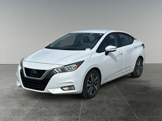 2021 Nissan Versa SV / FWD