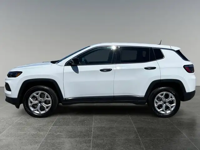 2025 Jeep Compass Sport / 4WD - Photo 2