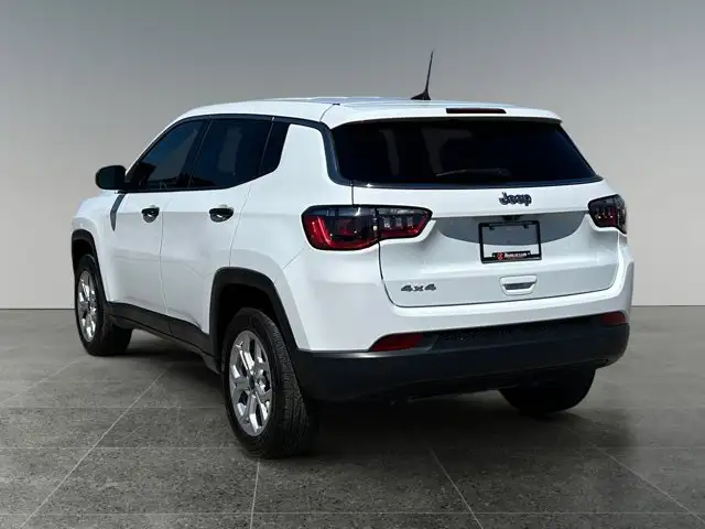 2025 Jeep Compass Sport / 4WD - Photo 4