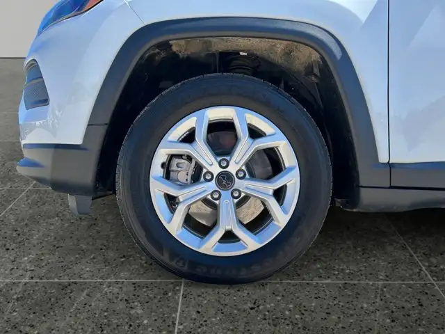 2025 Jeep Compass Sport / 4WD - Photo 11