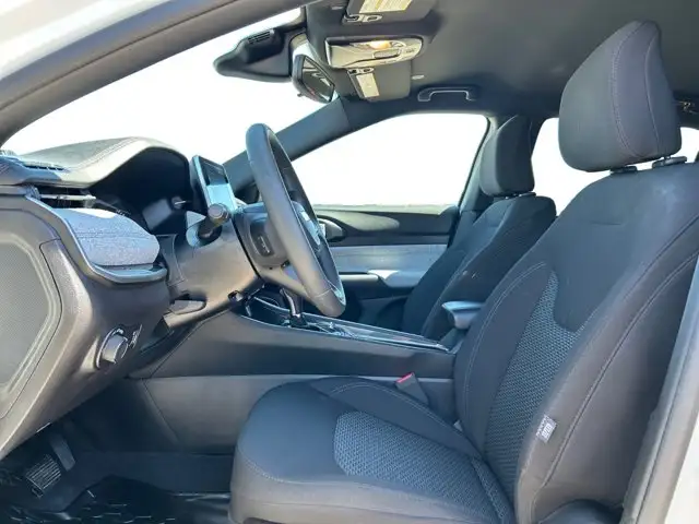 2025 Jeep Compass Sport / 4WD - Photo 13