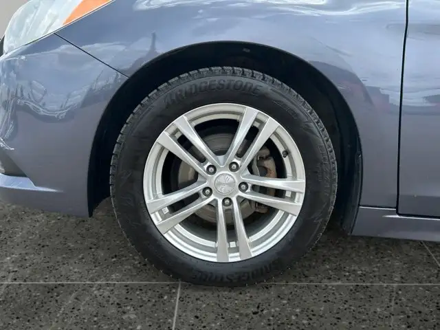 2016 Subaru Legacy 2.5i / AWD - Photo 11