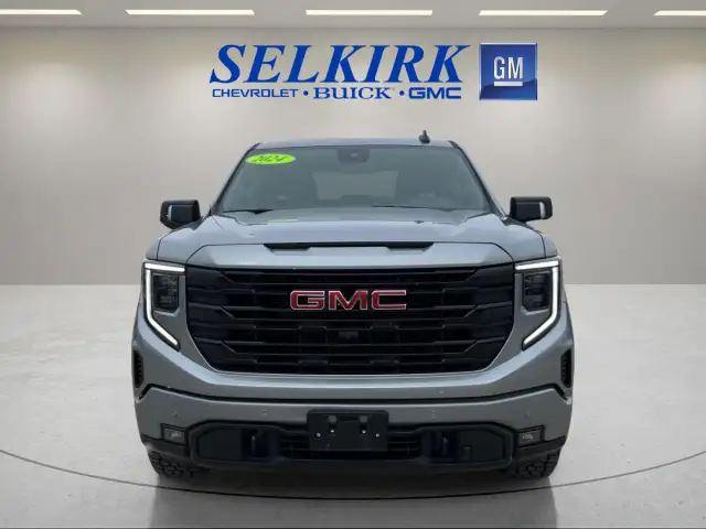 2024 GMC Sierra 1500 - Photo 2