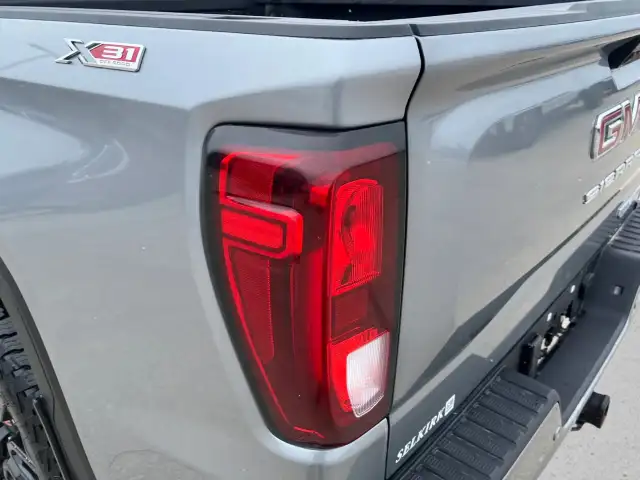 2024 GMC Sierra 1500 - Photo 9