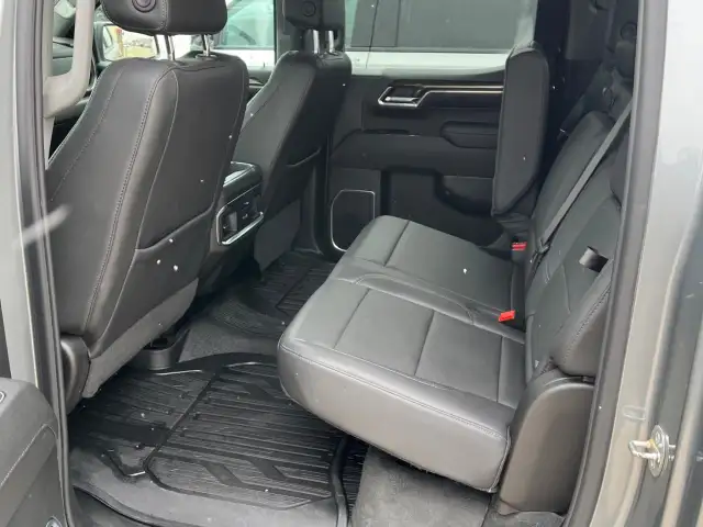 2024 GMC Sierra 1500 - Photo 18