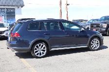 2017 Volkswagen Golf SportWagen - Photo 7