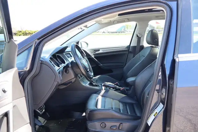 2017 Volkswagen Golf SportWagen - Photo 12
