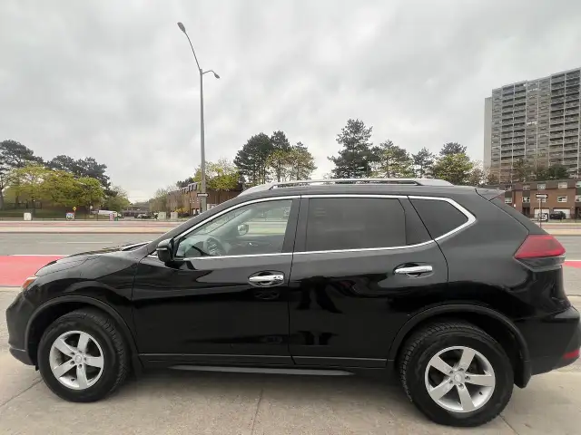 2019 Nissan Rogue BACK CAM- SUNROOF-HEATED SEATS- BLUETOOTH - Photo 4