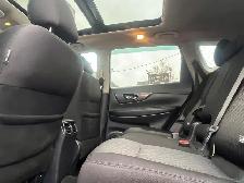 2019 Nissan Rogue BACK CAM- SUNROOF-HEATED SEATS- BLUETOOTH - Photo 12