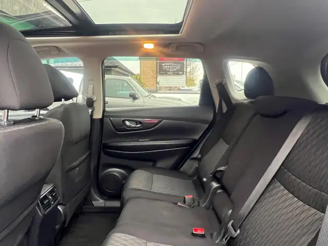 2019 Nissan Rogue BACK CAM- SUNROOF-HEATED SEATS- BLUETOOTH - Photo 13