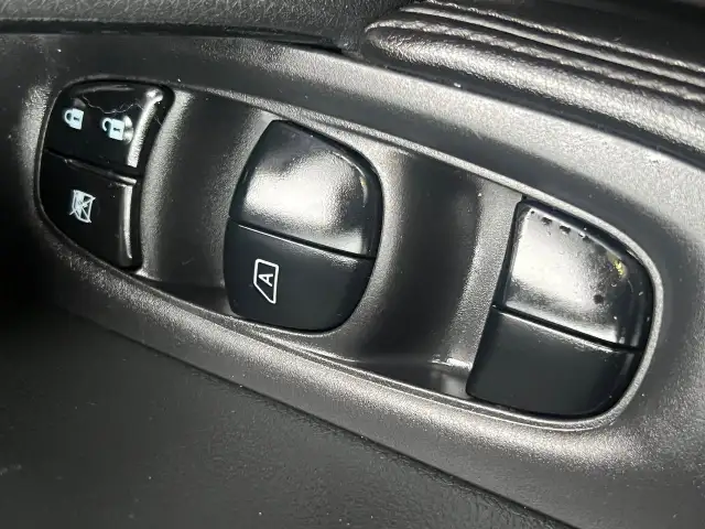 2019 Nissan Rogue BACK CAM- SUNROOF-HEATED SEATS- BLUETOOTH - Photo 21