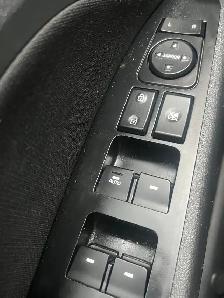 2019 Hyundai Elantra BACK CAM-HEATED SEATS- BLUETOOTH & MORE! - Photo 21
