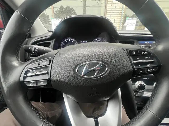 2019 Hyundai Elantra BACK CAM-HEATED SEATS- BLUETOOTH & MORE! - Photo 22
