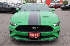 2019 Ford Mustang - Photo 2