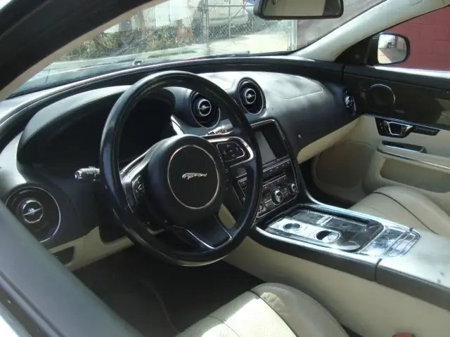 2015 Jaguar XJ XJL PORTFOLIO AWD SUPER CHARGE - Photo 5