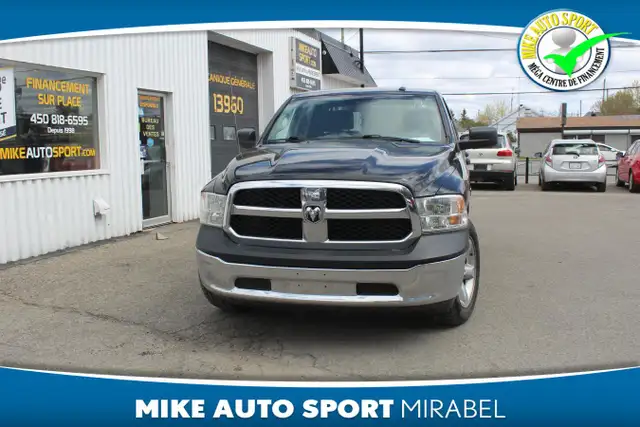 2018 RAM 1500 ST cabine d'équipe 4x4 caisse de 5 pi 7 po Dispon
