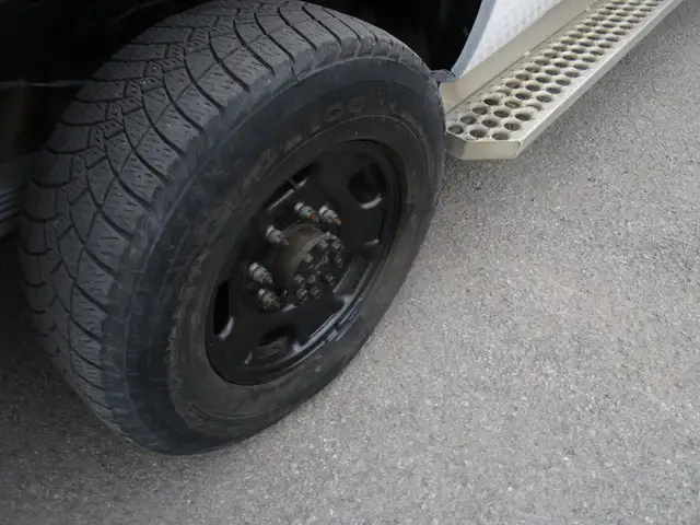 Chevrolet Silverado 2500HD 2WD Crew Cab boite de 8 inspecte gara - Photo 12