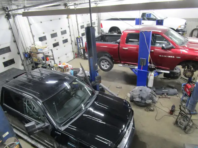 Chevrolet Silverado 2500HD 2WD Crew Cab boite de 8 inspecte gara - Photo 40