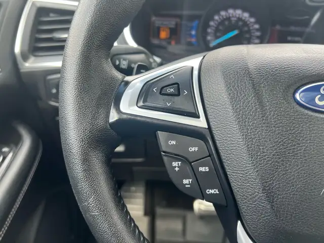2017 Ford Edge AWD |Panoramic roof |Heated - Cooled Seats - Photo 15