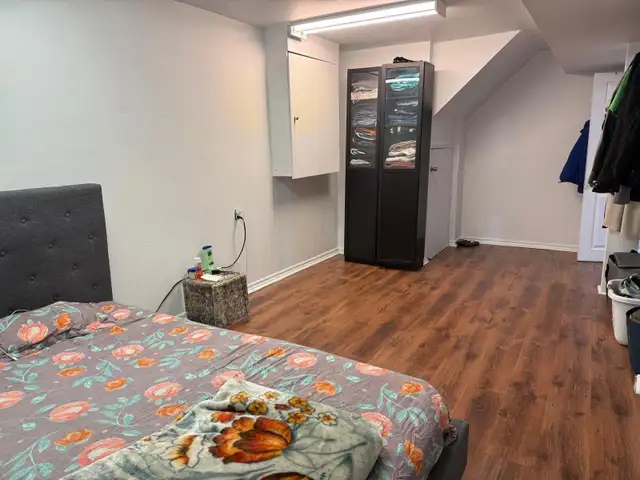 2 bedroom basement for rent - Photo 2