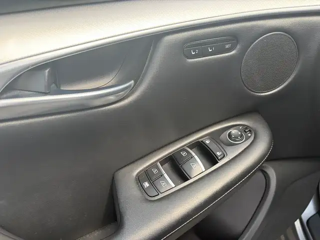 2021 Infiniti QX50 Essential AWD • Leather • 360 Camera - Photo 11