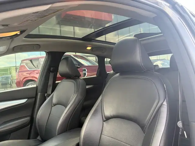 2021 Infiniti QX50 Essential AWD • Leather • 360 Camera - Photo 15