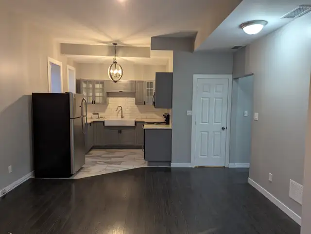 Charming 1-Bedroom Main-Floor Apartment – Downtown Kitchener - Photo 3