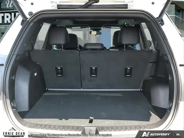 2026 GMC Terrain AT4 - Photo 7
