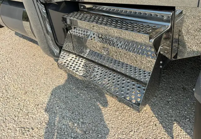 Kenworth Stainless Steel Battery Box and Tool Box - Photo 2
