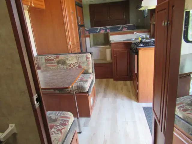 horse trailer - Photo 8
