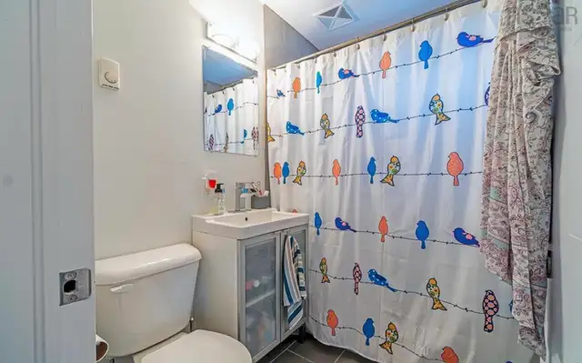 Jul 1st Halifax - one-bed/one-bath, ensuite laundry, AC, parking - Photo 6