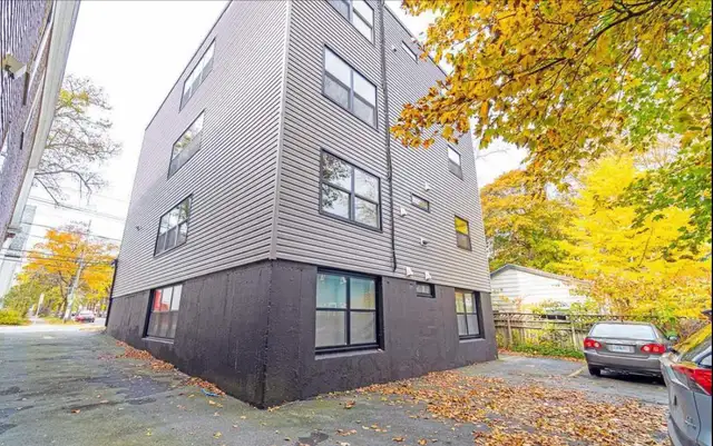 Jul 1st Halifax - one-bed/one-bath, ensuite laundry, AC, parking - Photo 8