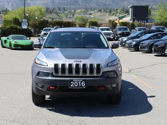 2016 Jeep Cherokee - Photo 2