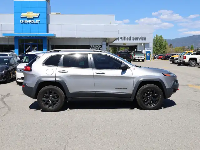 2016 Jeep Cherokee - Photo 4