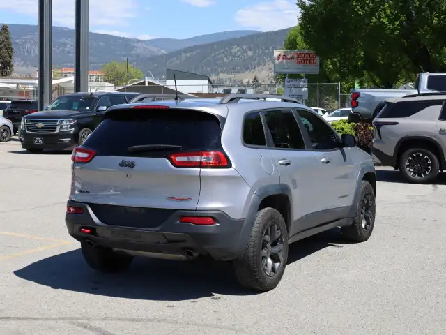 2016 Jeep Cherokee - Photo 5
