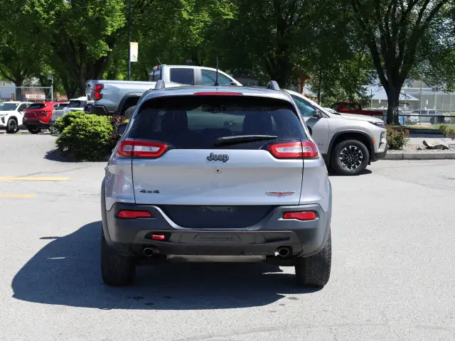 2016 Jeep Cherokee - Photo 6