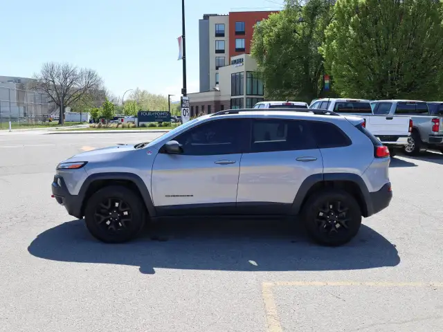 2016 Jeep Cherokee - Photo 8