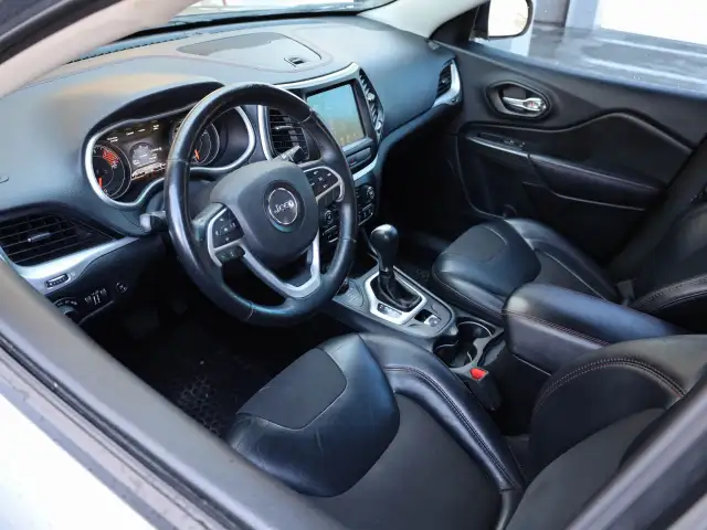 2016 Jeep Cherokee - Photo 13