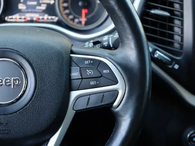 2016 Jeep Cherokee - Photo 18