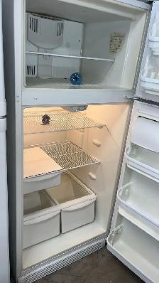Frigidaire 30" White Refrigerator Fully Tested 30-DayWarranty - Photo 4