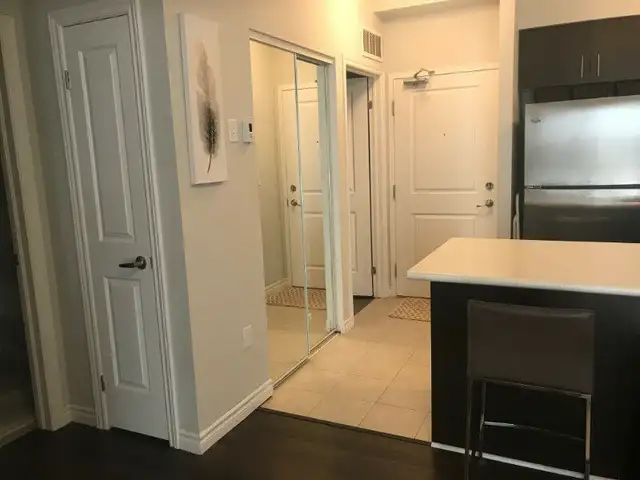 Fully Upgraded South-End Condo for Rent! - Photo 5