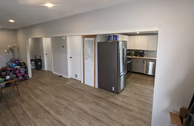 Manufactured Home FOR SALE in Coaldale - Complete Renovation - Photo 6