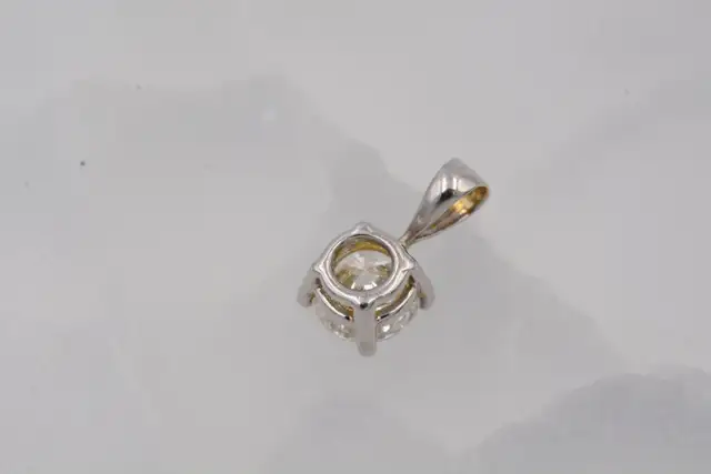 14K 1.04CT DIAMOND PENDANT - Photo 7