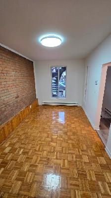 31/2   1370$ MONTREAL DOWNTOWN/ CALL: (438) 873 - 8708