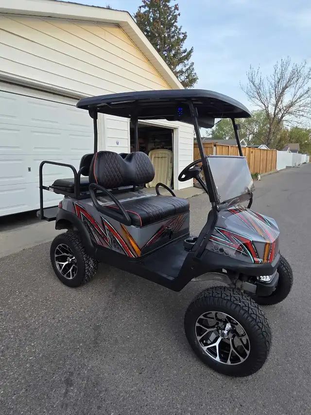 Lifted Club Car Tempo Lithium Golf Cart (With Rear Seat) - Photo 2