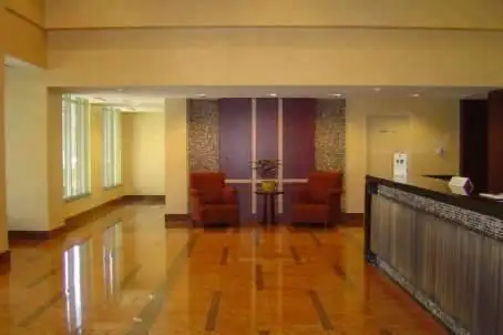 Bright, quiet 1br condo right next to North York Center subway - Photo 2