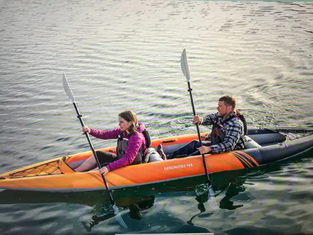 KAYAK GONFLABLE  de Superbe Qualité  ayant servi 5 foi seulement - Photo 4