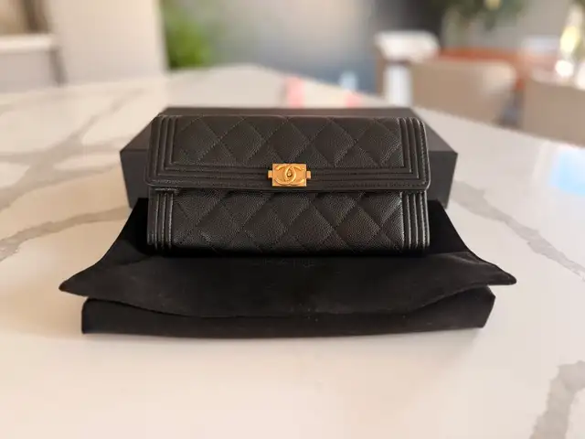 brand new Chanel boy wallet