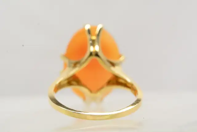 10K OVAL SHELL CAMEO RING - Photo 3